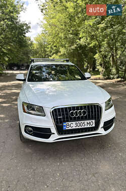 Позашляховик / Кросовер Audi Q5 2016 в 