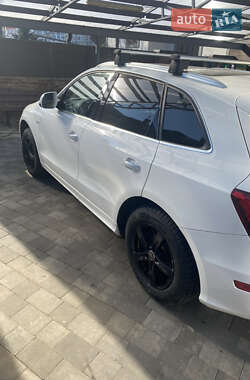 Позашляховик / Кросовер Audi Q5 2016 в 