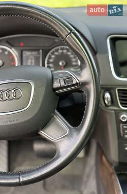 Внедорожник / Кроссовер Audi Q5 2016 в 