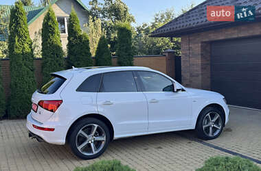 Внедорожник / Кроссовер Audi Q5 2016 в 