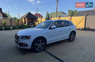 Внедорожник / Кроссовер Audi Q5 2016 в 