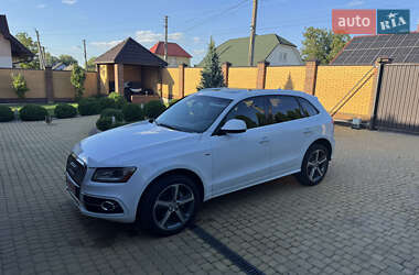Внедорожник / Кроссовер Audi Q5 2016 в 