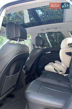 Внедорожник / Кроссовер Audi Q5 2019 в 