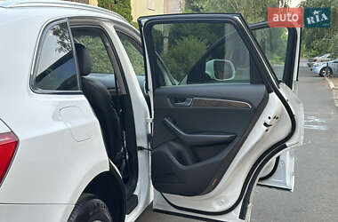 Внедорожник / Кроссовер Audi Q5 2011 в 