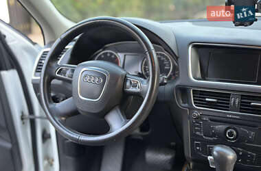 Внедорожник / Кроссовер Audi Q5 2011 в 