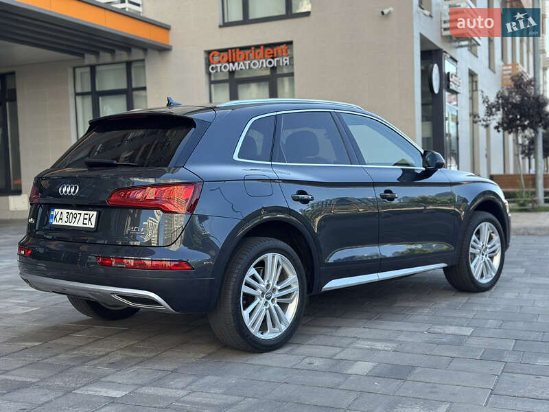 Внедорожник / Кроссовер Audi Q5 2017 в Киеве