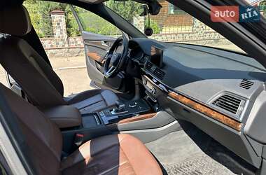 Внедорожник / Кроссовер Audi Q5 2020 в 