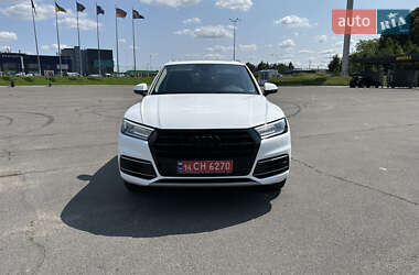 Позашляховик / Кросовер Audi Q5 2017 в Львові