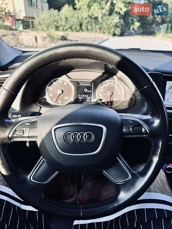 Внедорожник / Кроссовер Audi Q5 2012 в Черновцах