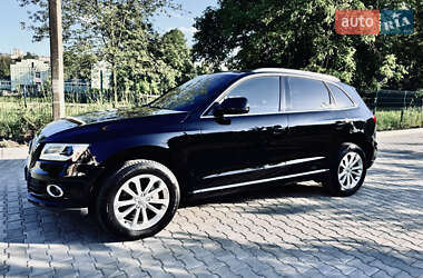 Внедорожник / Кроссовер Audi Q5 2012 в 
