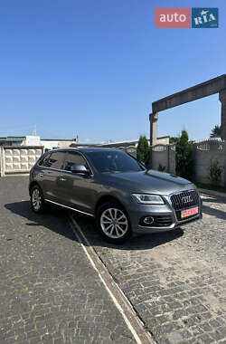 Внедорожник / Кроссовер Audi Q5 2012 в 