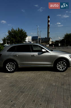 Внедорожник / Кроссовер Audi Q5 2016 в 