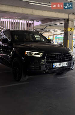 Позашляховик / Кросовер Audi Q5 2017 в 