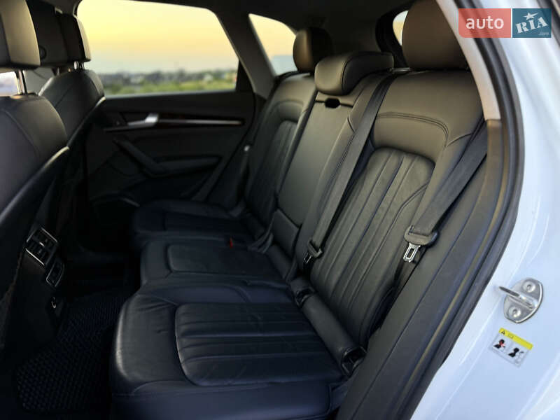 Внедорожник / Кроссовер Audi Q5 2017 в Ровно фото 15 Внедорожник / Кроссовер Audi Q5 2017 в Ровно