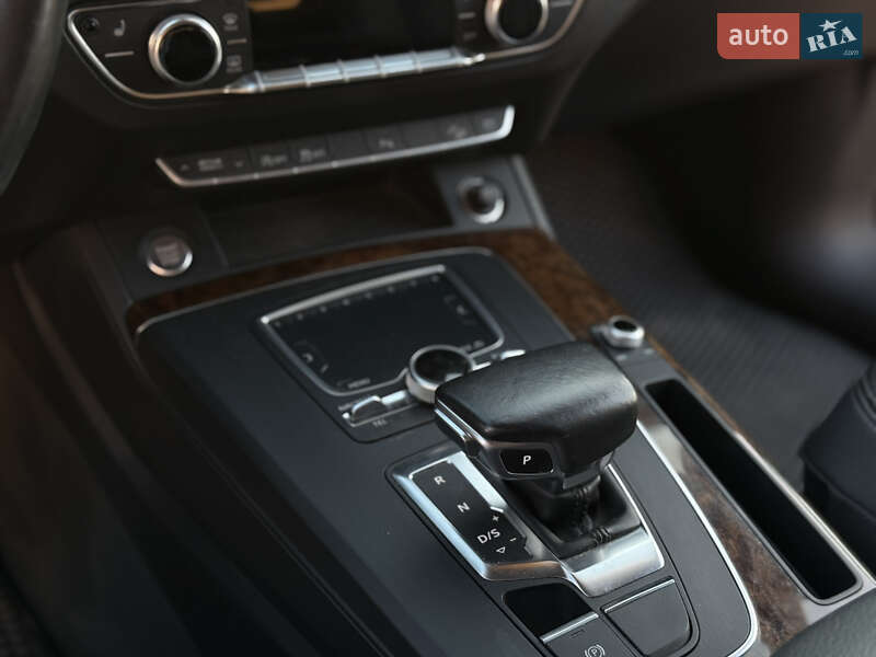 Внедорожник / Кроссовер Audi Q5 2017 в Ровно фото 24 Внедорожник / Кроссовер Audi Q5 2017 в Ровно