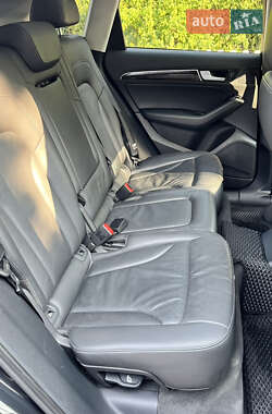 Внедорожник / Кроссовер Audi Q5 2012 в 