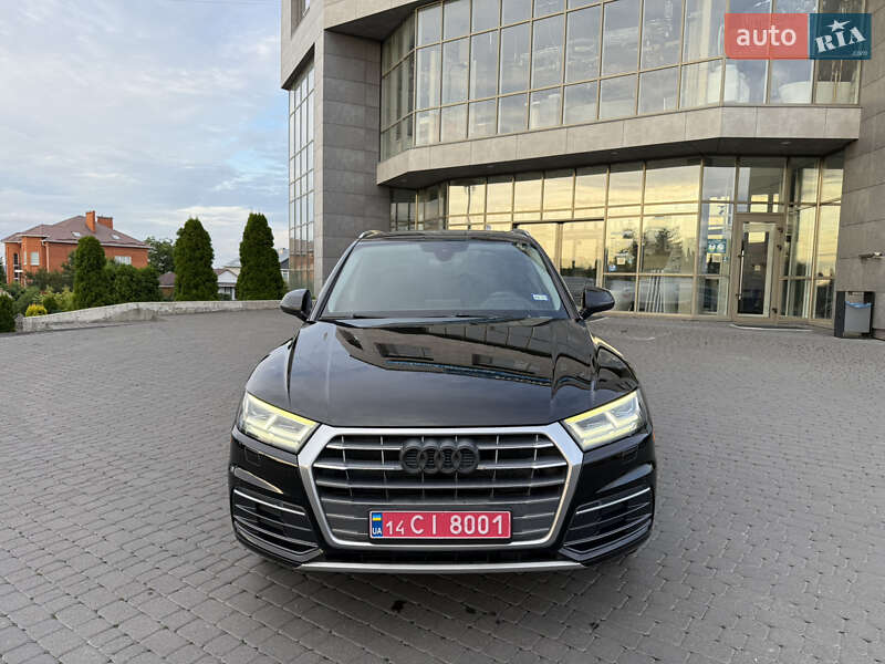 Внедорожник / Кроссовер Audi Q5 2017 в Хмельницком