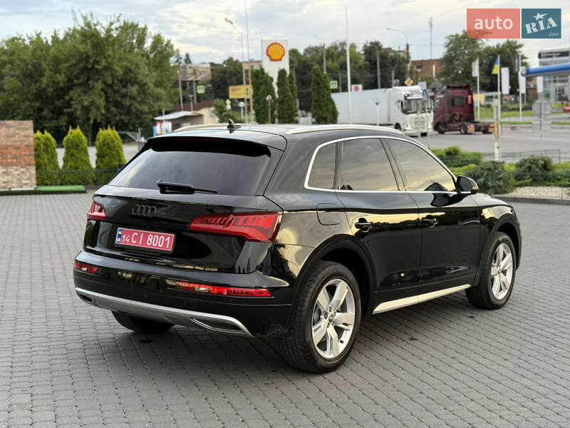 Внедорожник / Кроссовер Audi Q5 2017 в Хмельницком