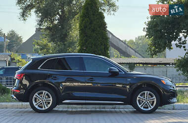 Внедорожник / Кроссовер Audi Q5 2021 в 