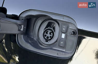 Внедорожник / Кроссовер Audi Q5 2021 в 