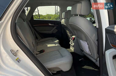 Внедорожник / Кроссовер Audi Q5 2022 в 