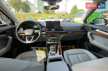 Внедорожник / Кроссовер Audi Q5 2022 в 