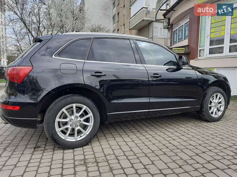 Внедорожник / Кроссовер Audi Q5 2011 в Ивано-Франковске