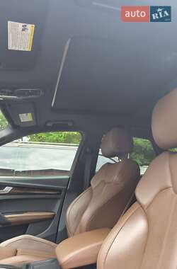 Внедорожник / Кроссовер Audi Q5 2019 в 