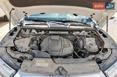 Внедорожник / Кроссовер Audi Q5 2020 в 