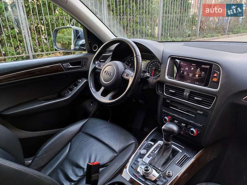 Внедорожник / Кроссовер Audi Q5 2015 в Львове