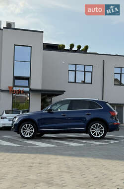 Внедорожник / Кроссовер Audi Q5 2016 в 