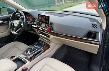 Внедорожник / Кроссовер Audi Q5 2017 в 