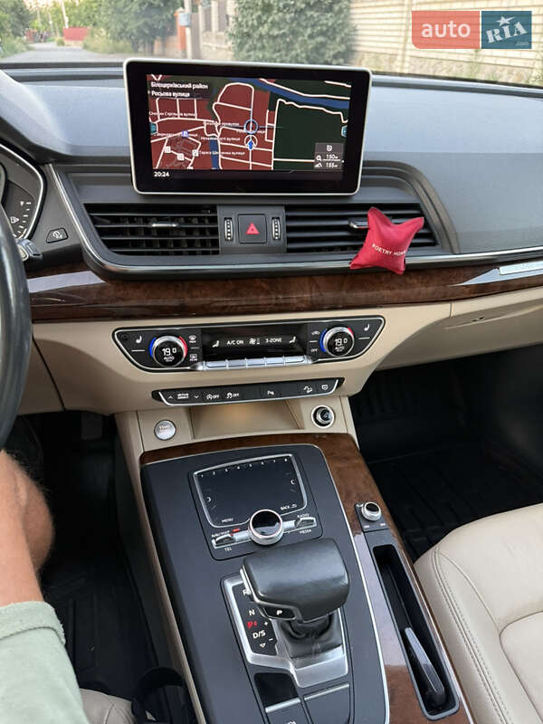 Внедорожник / Кроссовер Audi Q5 2017 в Белой Церкви