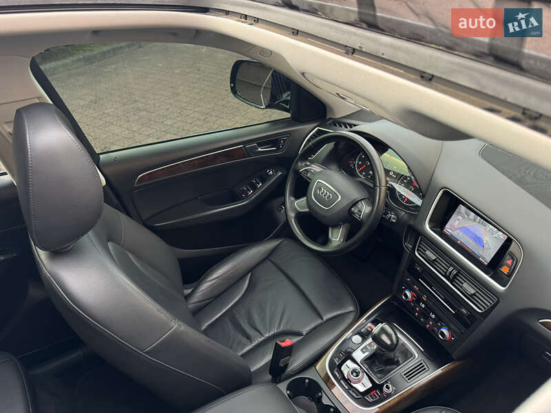 Внедорожник / Кроссовер Audi Q5 2016 в Стрые