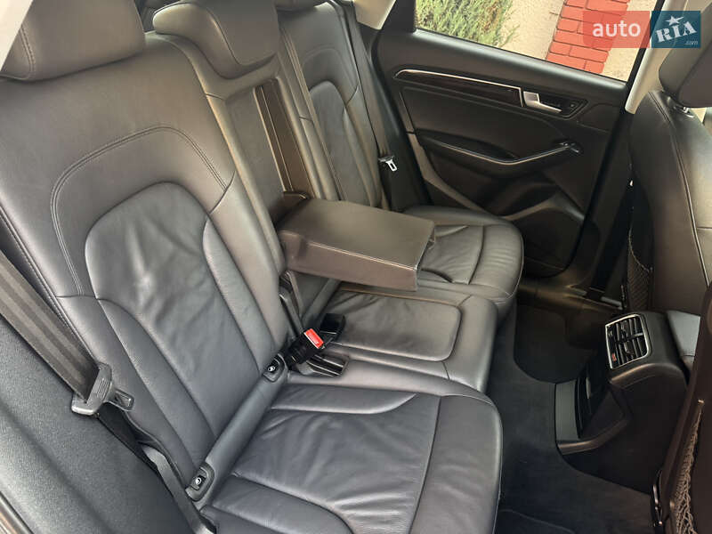 Внедорожник / Кроссовер Audi Q5 2016 в Стрые