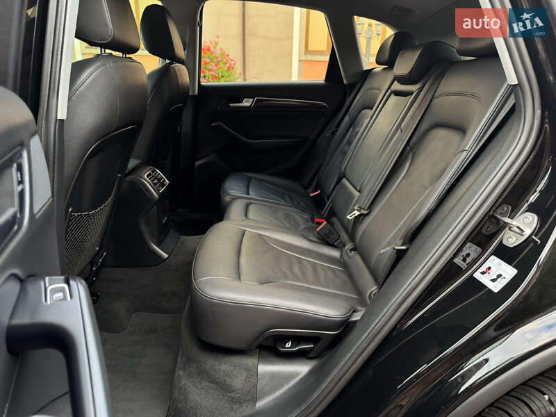 Внедорожник / Кроссовер Audi Q5 2016 в Стрые