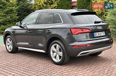 Внедорожник / Кроссовер Audi Q5 2018 в 