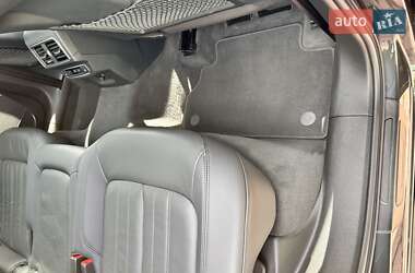 Внедорожник / Кроссовер Audi Q5 2018 в 