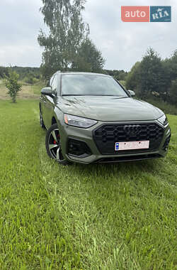 Внедорожник / Кроссовер Audi Q5 2023 в 