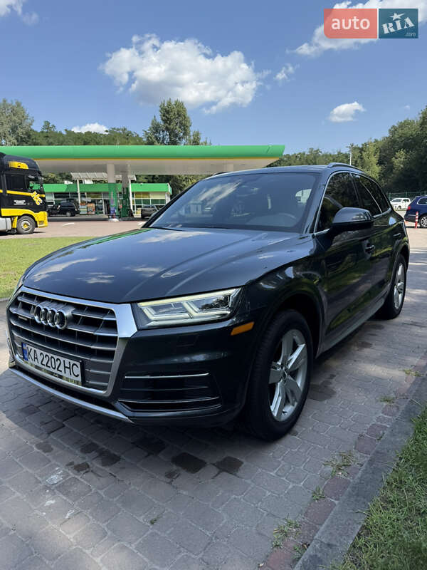 Позашляховик / Кросовер Audi Q5 2018 в Києві