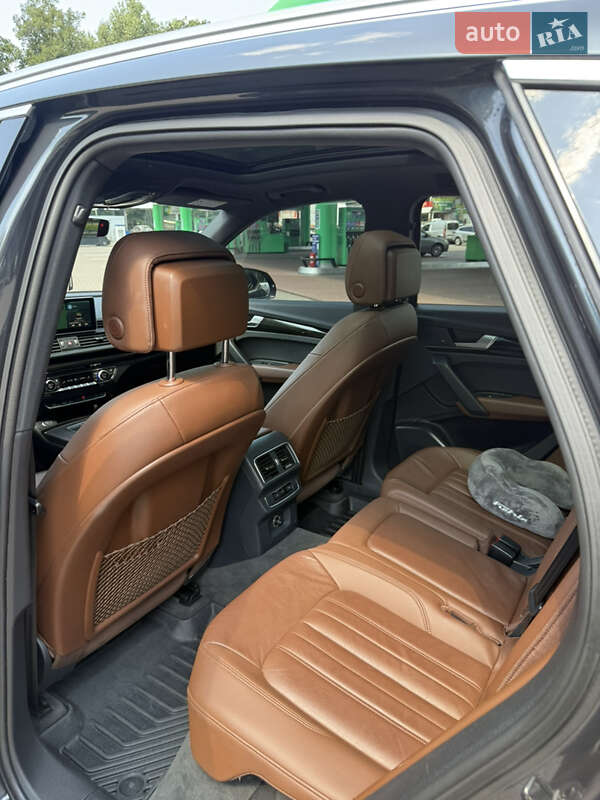 Позашляховик / Кросовер Audi Q5 2018 в Києві