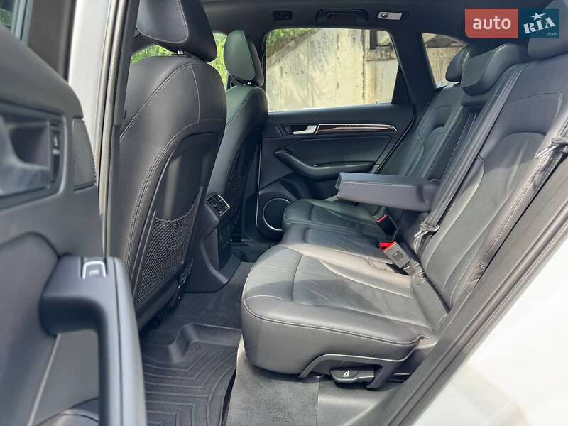 Внедорожник / Кроссовер Audi Q5 2015 в Днепре
