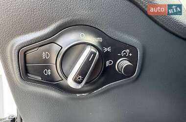 Внедорожник / Кроссовер Audi Q5 2015 в 
