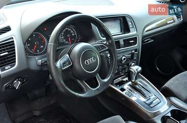 Внедорожник / Кроссовер Audi Q5 2016 в 