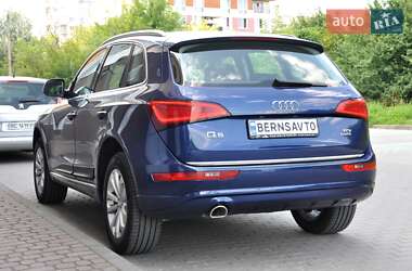 Внедорожник / Кроссовер Audi Q5 2016 в 