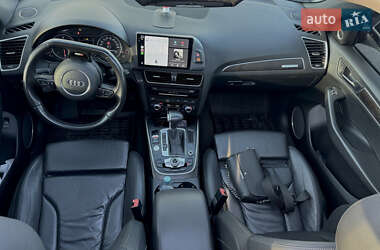 Внедорожник / Кроссовер Audi Q5 2015 в 