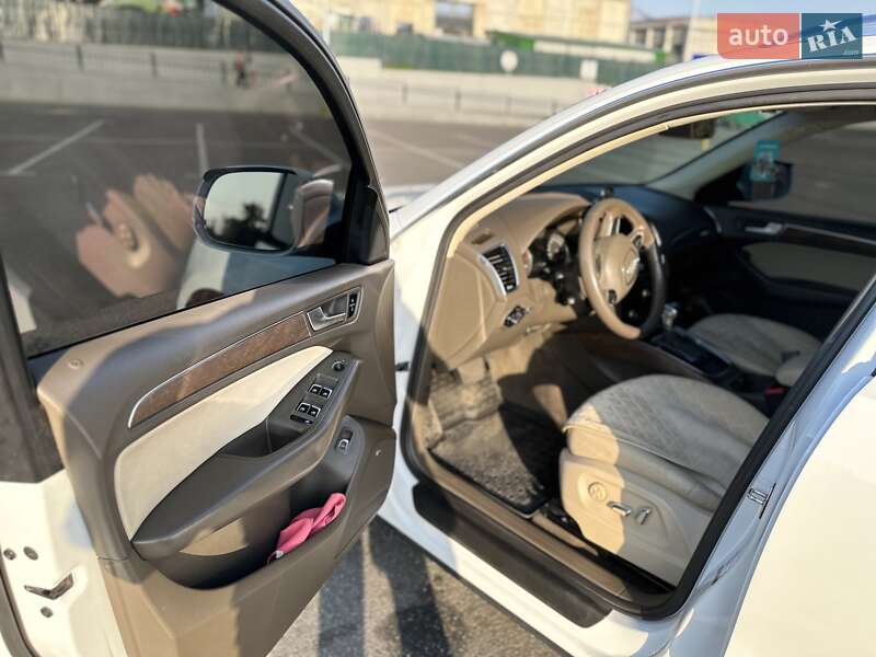 Внедорожник / Кроссовер Audi Q5 2013 в Полтаве