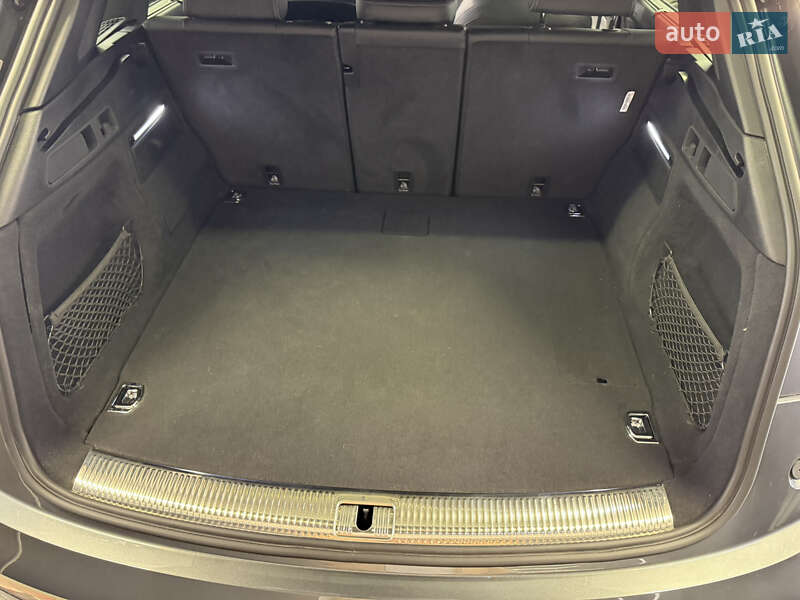 Внедорожник / Кроссовер Audi Q5 2023 в Киеве