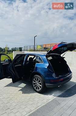 Позашляховик / Кросовер Audi Q5 2015 в 