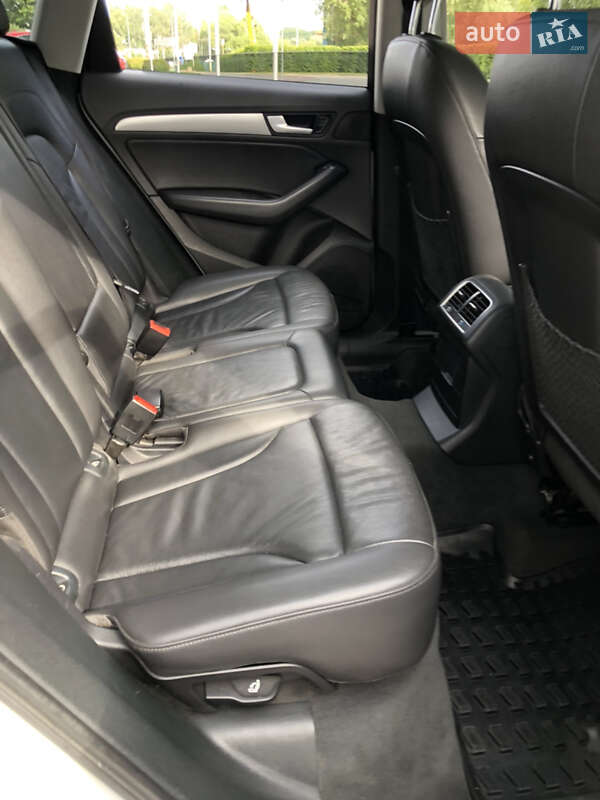 Внедорожник / Кроссовер Audi Q5 2013 в Киеве